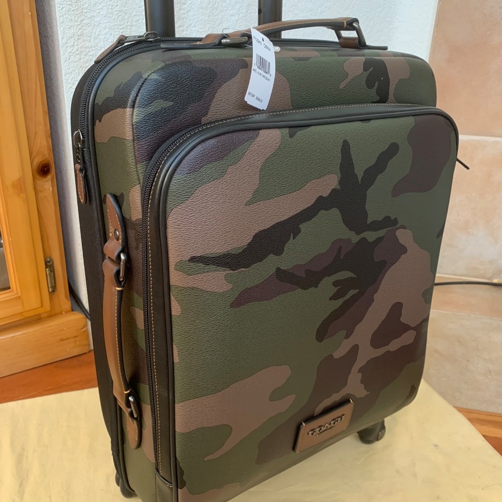 NWT COACH Wheeled Carry on with Camo Print - Picture 3 of 8